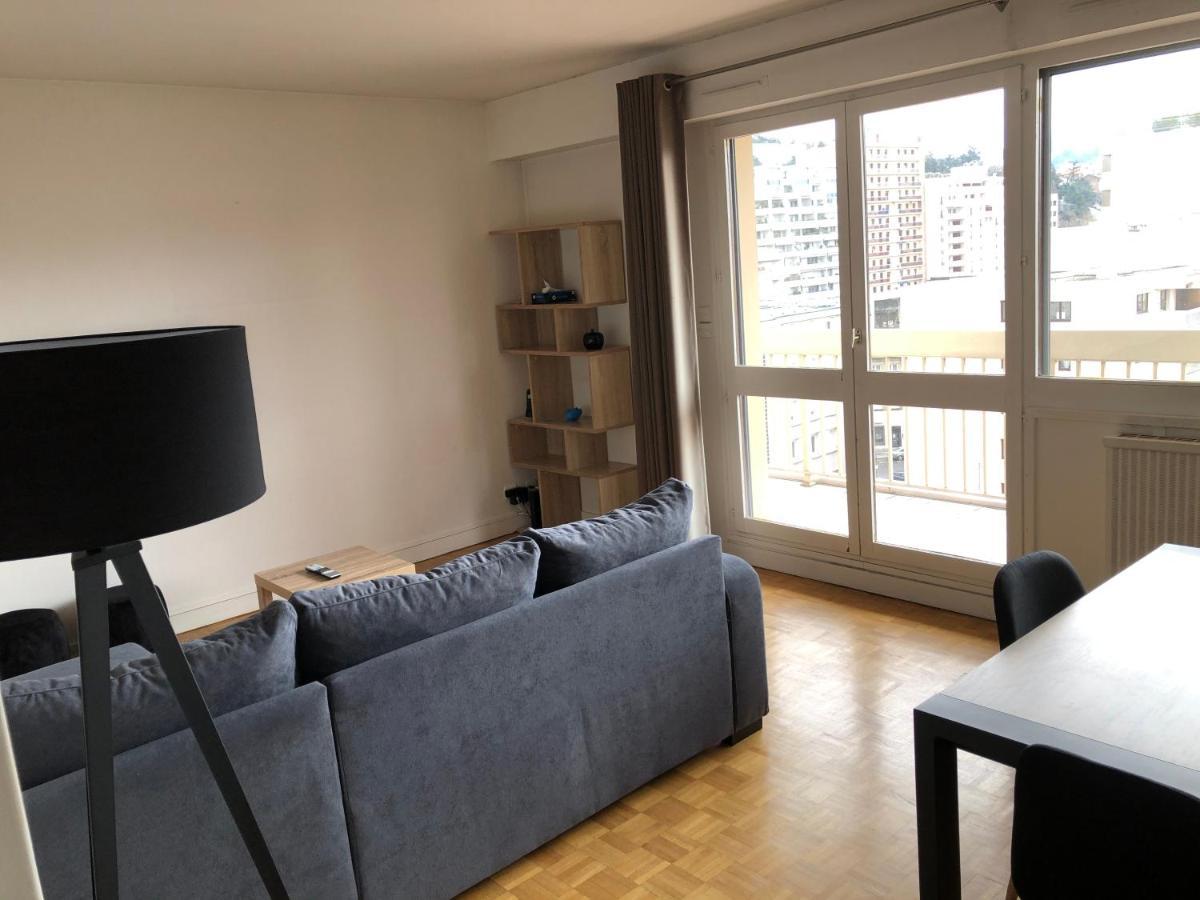 Appartement Hyper Centre Avec Garage Saint-Etienne  Bagian luar foto