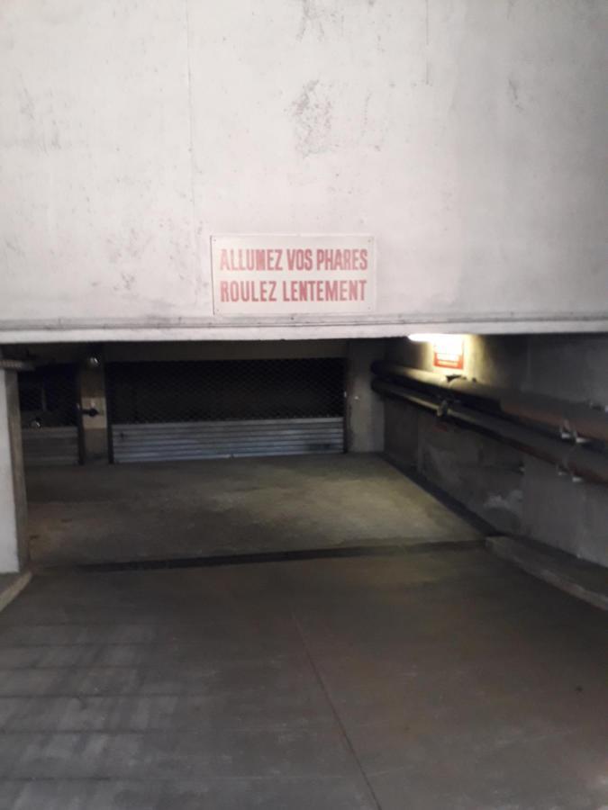 Appartement Hyper Centre Avec Garage Saint-Etienne  Bagian luar foto